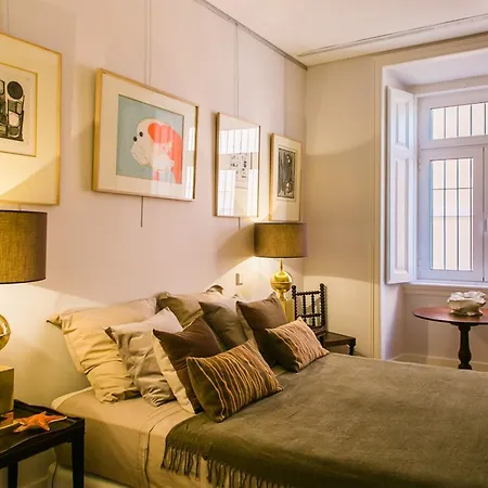 Traveling To 310 - Castelo Apartamento Lisboa